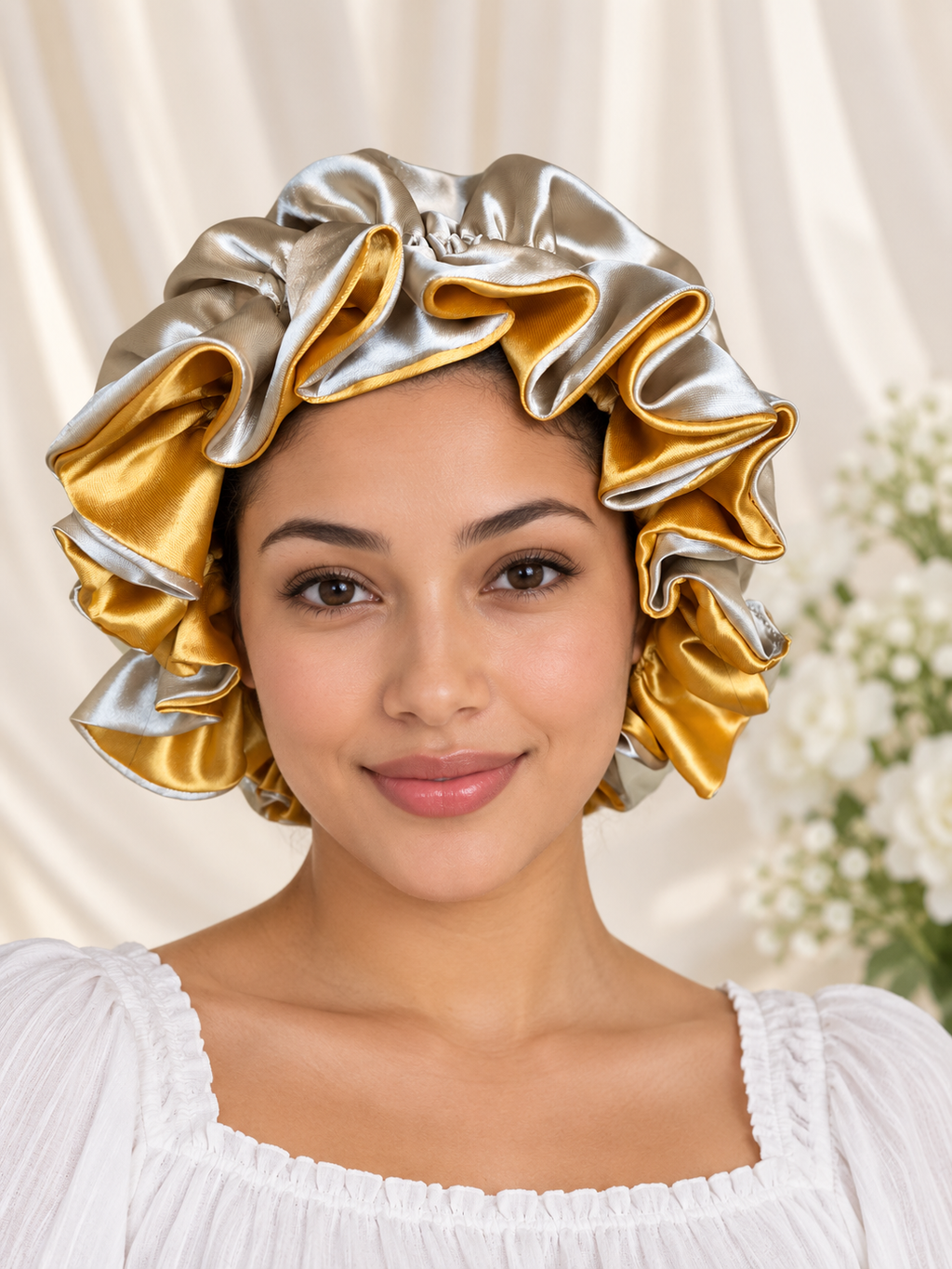 Bonnet en satin réversible or et argent – Fait main double épaisseur