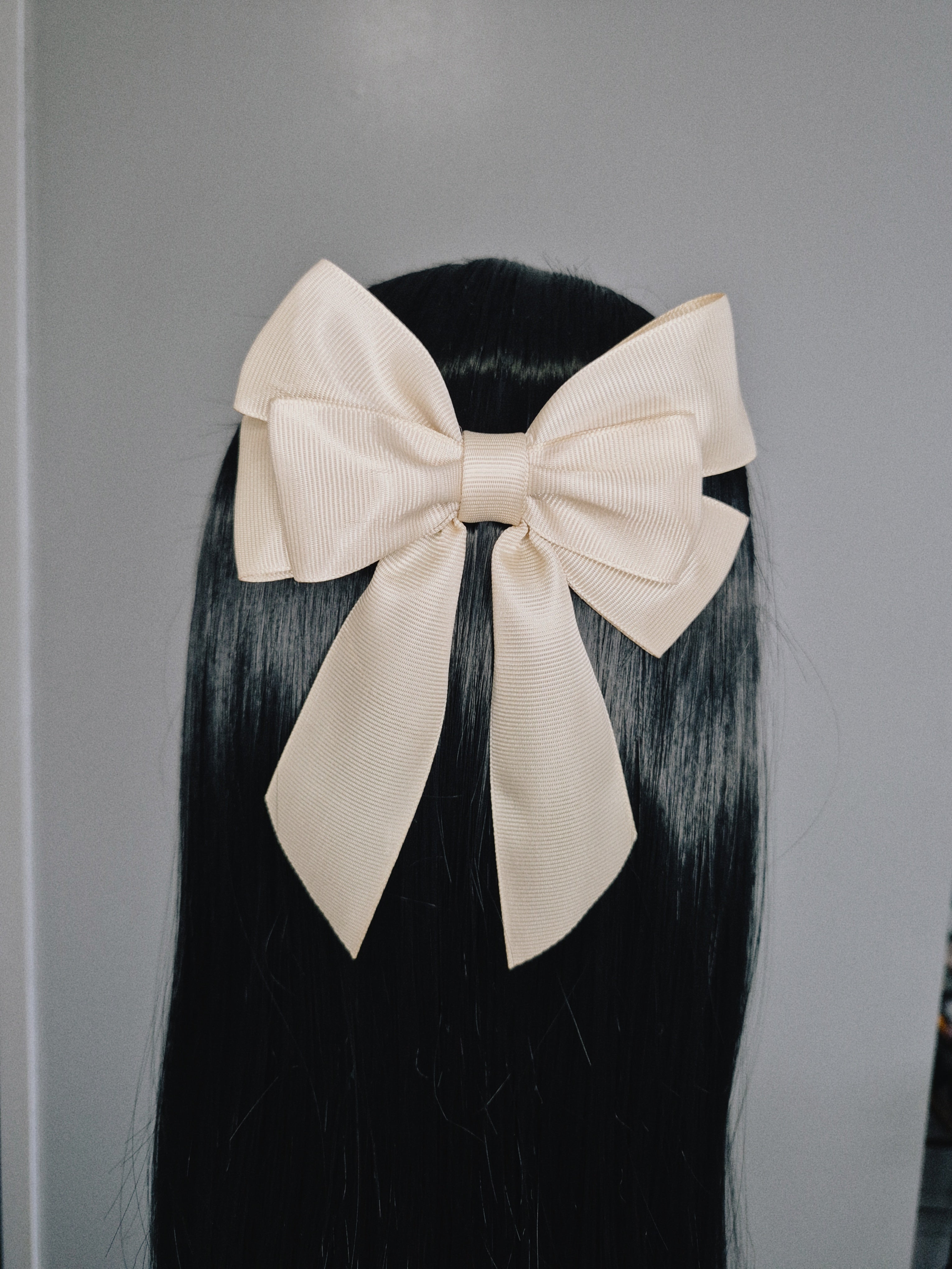 Elegant Layered Grosgrain Bow – Champagne Beige