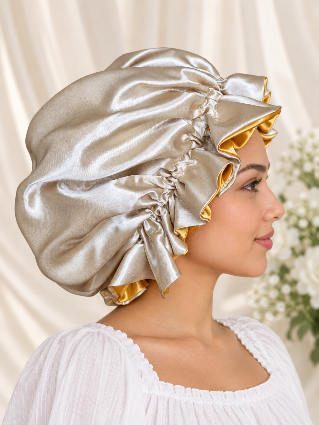 Bonnet en satin réversible or et argent – Fait main double épaisseur