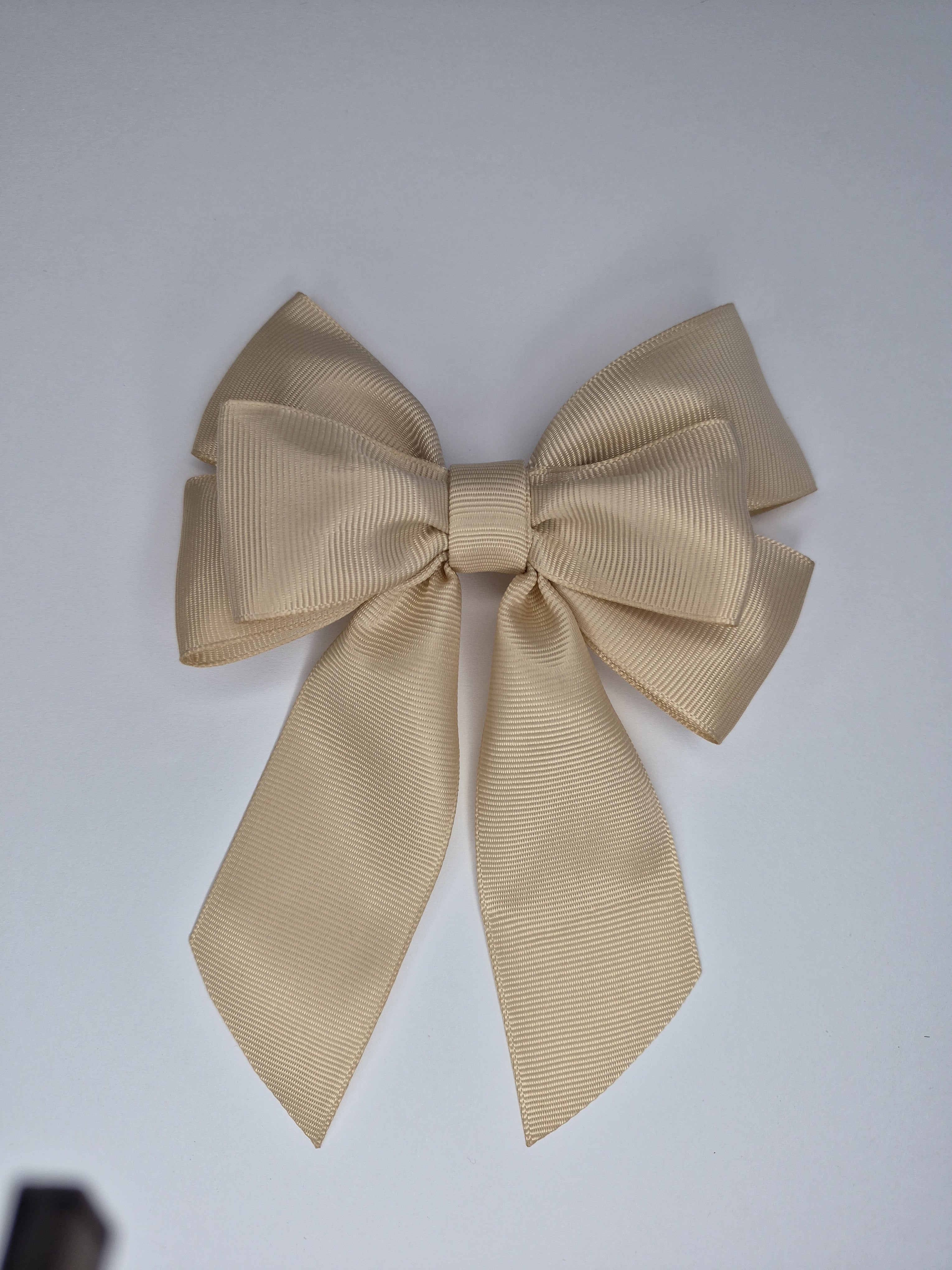 Elegant Layered Grosgrain Bow – Champagne Beige